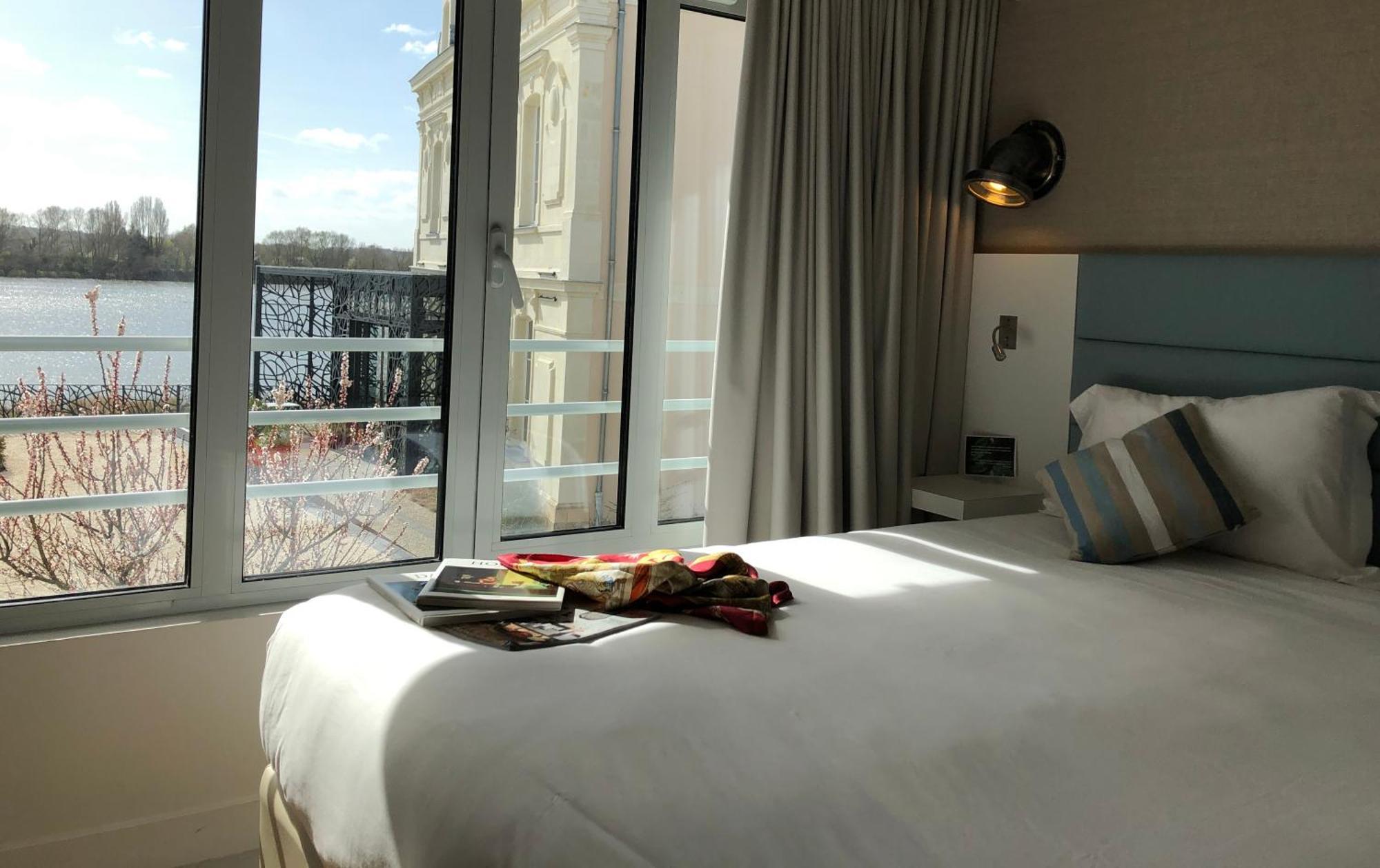 Les 3 Lieux Hotel Les Ponts-de-Cé Eksteriør billede