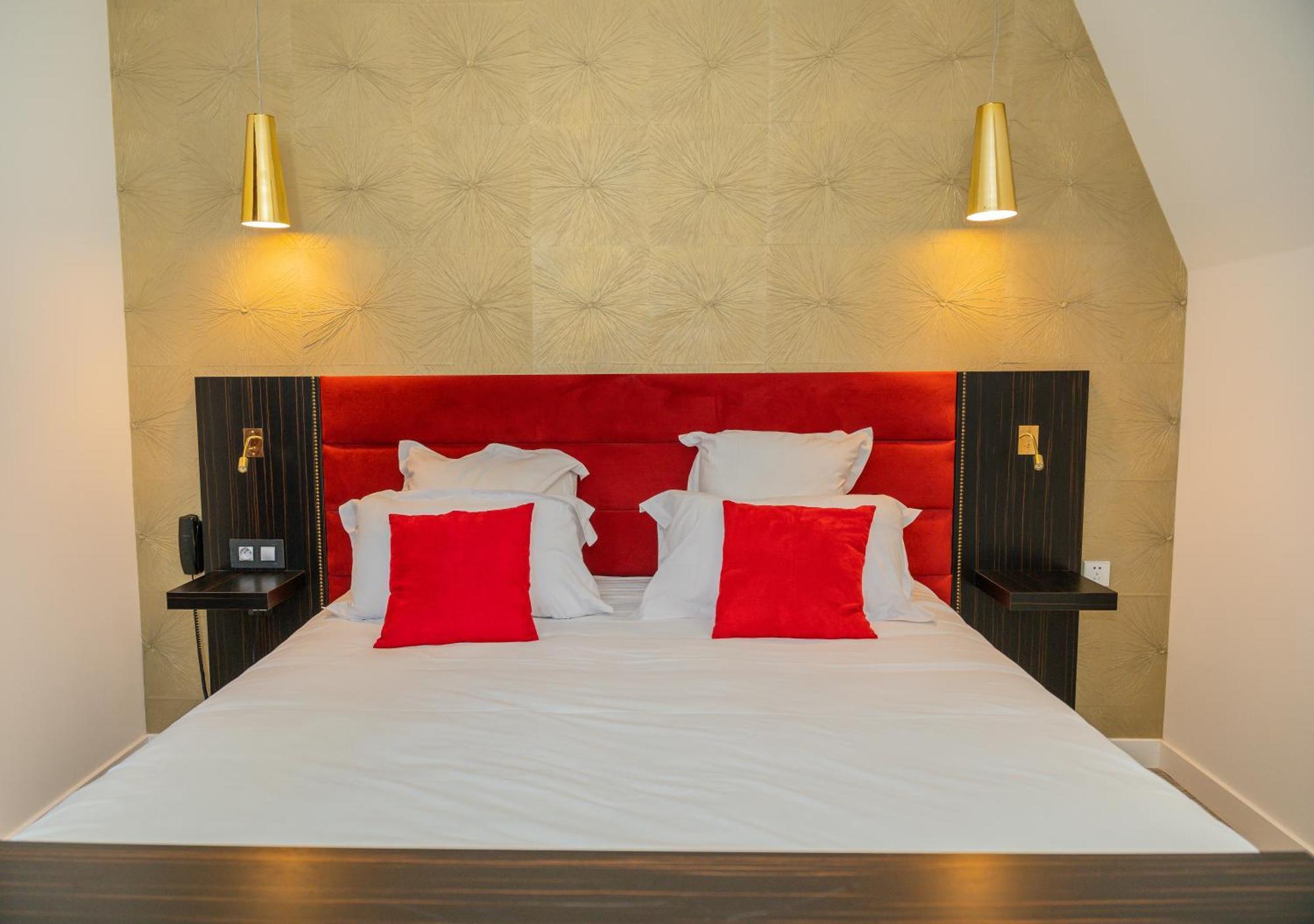 Les 3 Lieux Hotel Les Ponts-de-Cé Eksteriør billede