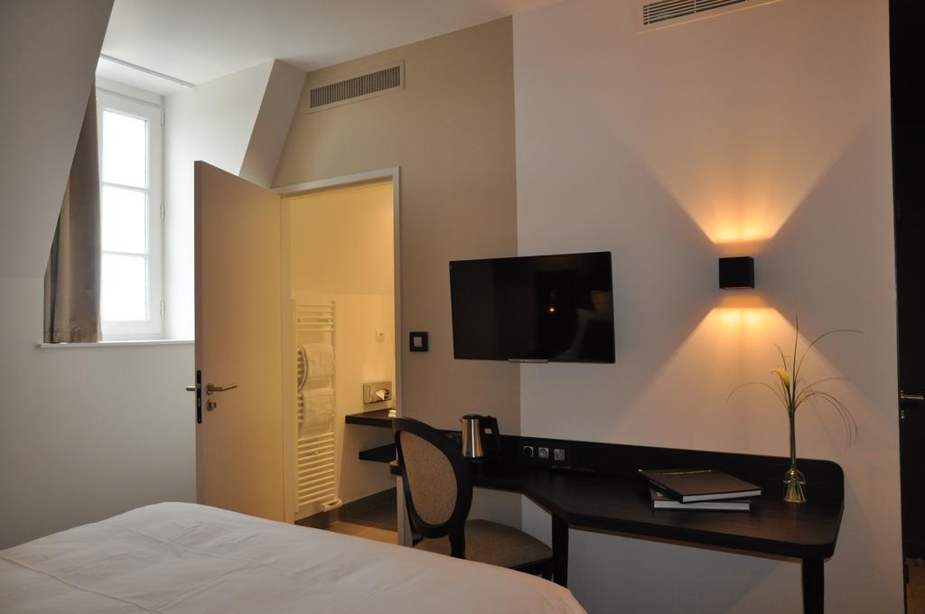 Les 3 Lieux Hotel Les Ponts-de-Cé Eksteriør billede
