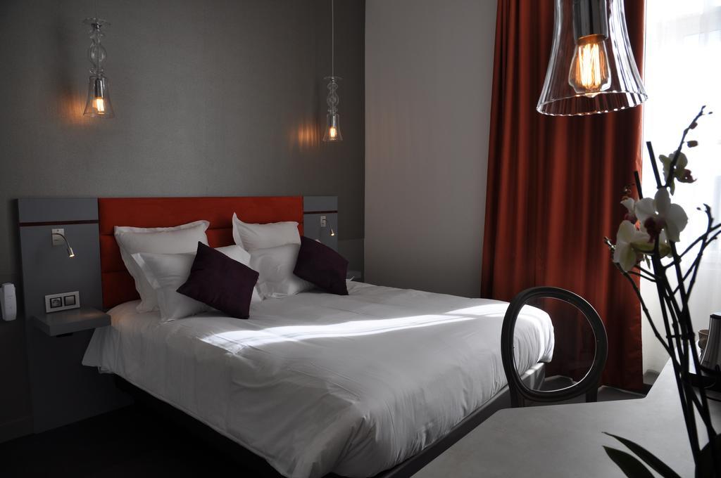 Les 3 Lieux Hotel Les Ponts-de-Cé Eksteriør billede