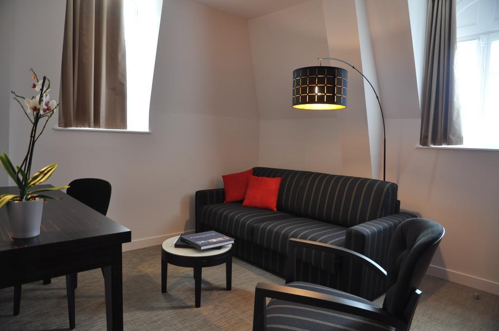 Les 3 Lieux Hotel Les Ponts-de-Cé Eksteriør billede