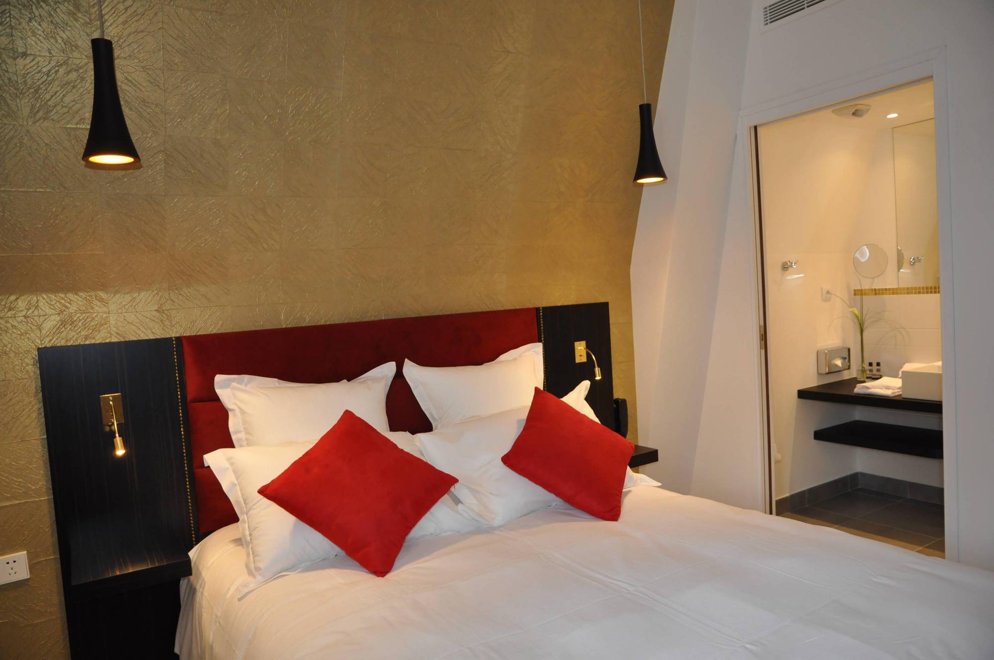 Les 3 Lieux Hotel Les Ponts-de-Cé Eksteriør billede
