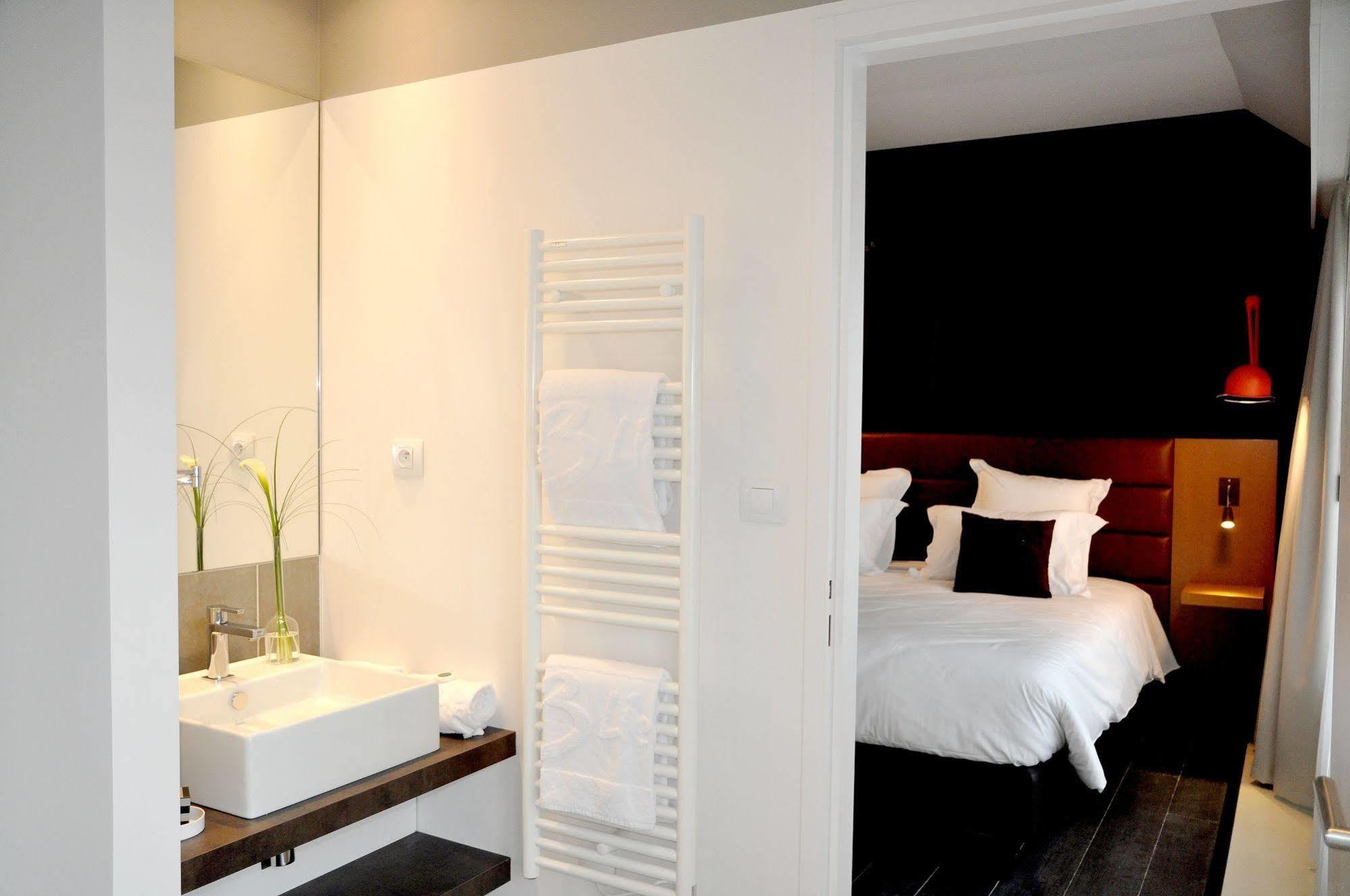 Les 3 Lieux Hotel Les Ponts-de-Cé Eksteriør billede