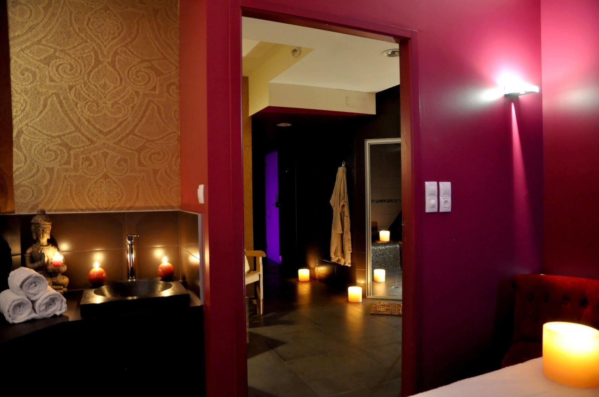 Les 3 Lieux Hotel Les Ponts-de-Cé Eksteriør billede